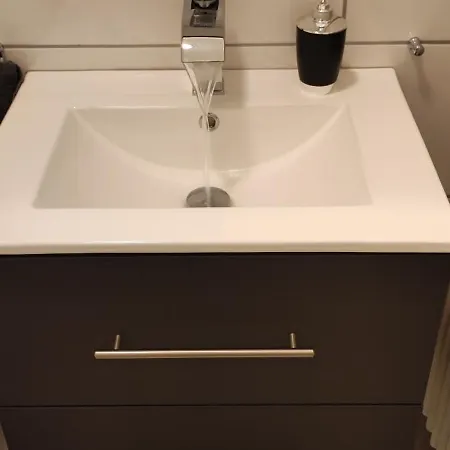 Σπίτι διακοπών Moderne Doppelhaushaelfte Mit Sued-west-terrasse Erkrath