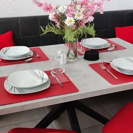 Moderne Doppelhaushaelfte Mit Sued-west-terrasse * Erkrath
