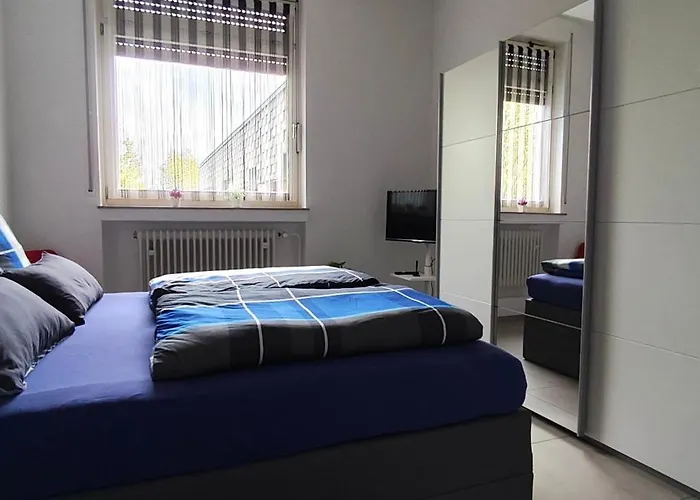 Prázdninový dům Moderne Doppelhaushaelfte Mit Sued-west-terrasse