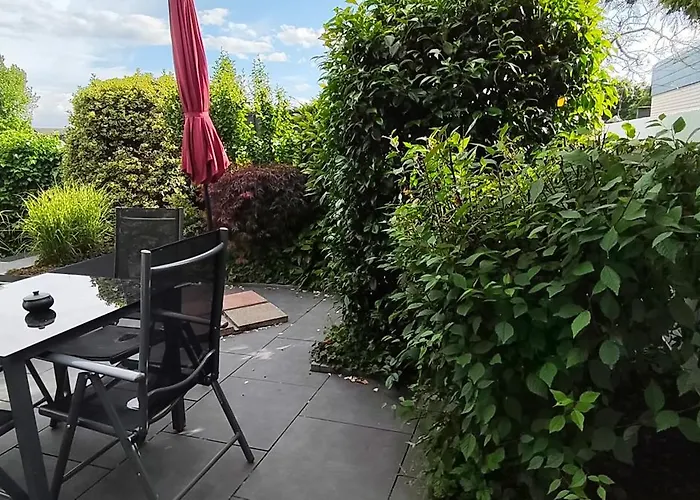 度假居 Moderne Doppelhaushaelfte Mit Sued-west-terrasse 埃克拉特